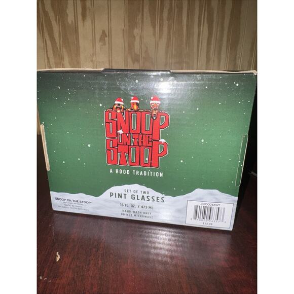 NEW Snoop Dogg A Hood Tradition Snoop on the Stoop SET OF 2 PINT GLASSES 16 oz. - Picture 2 of 2